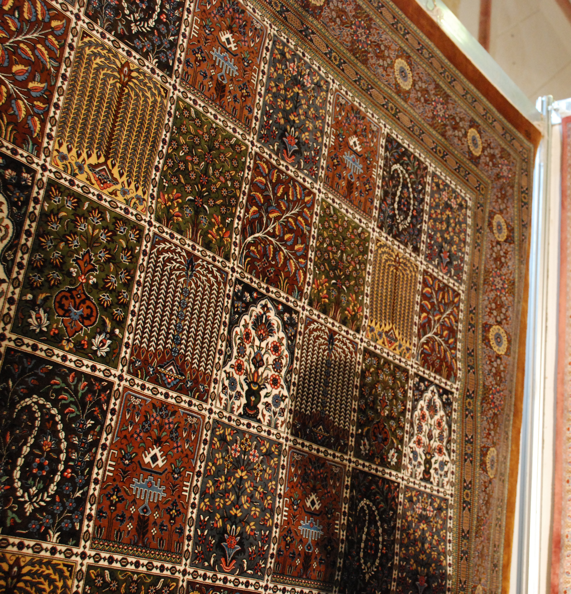 فرش زمانی صادرکننده فرش دستباف ایرانی